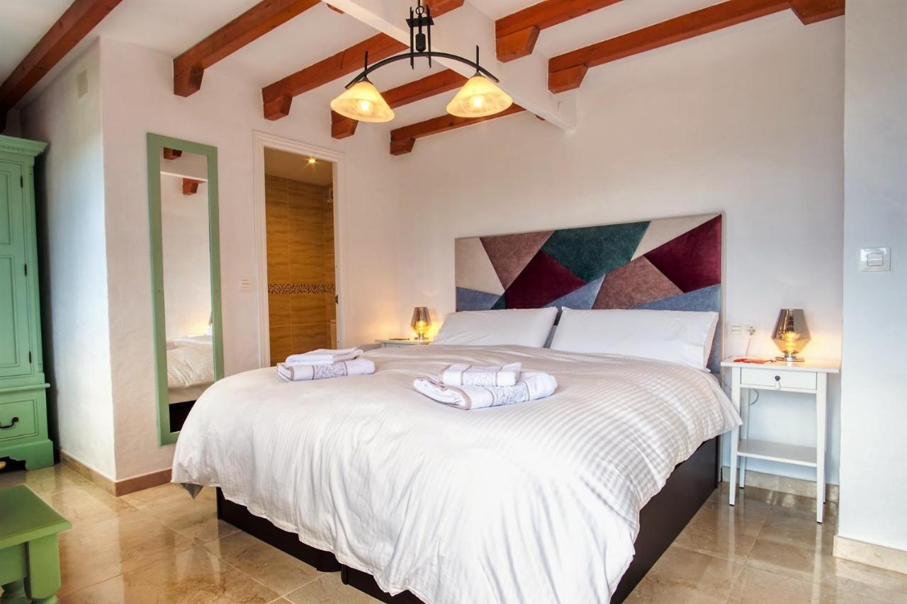 Casa Las Torres B&B Iznate Екстериор снимка