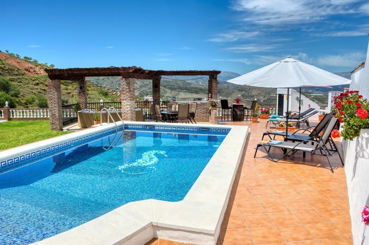 Casa Las Torres B&B Iznate Екстериор снимка