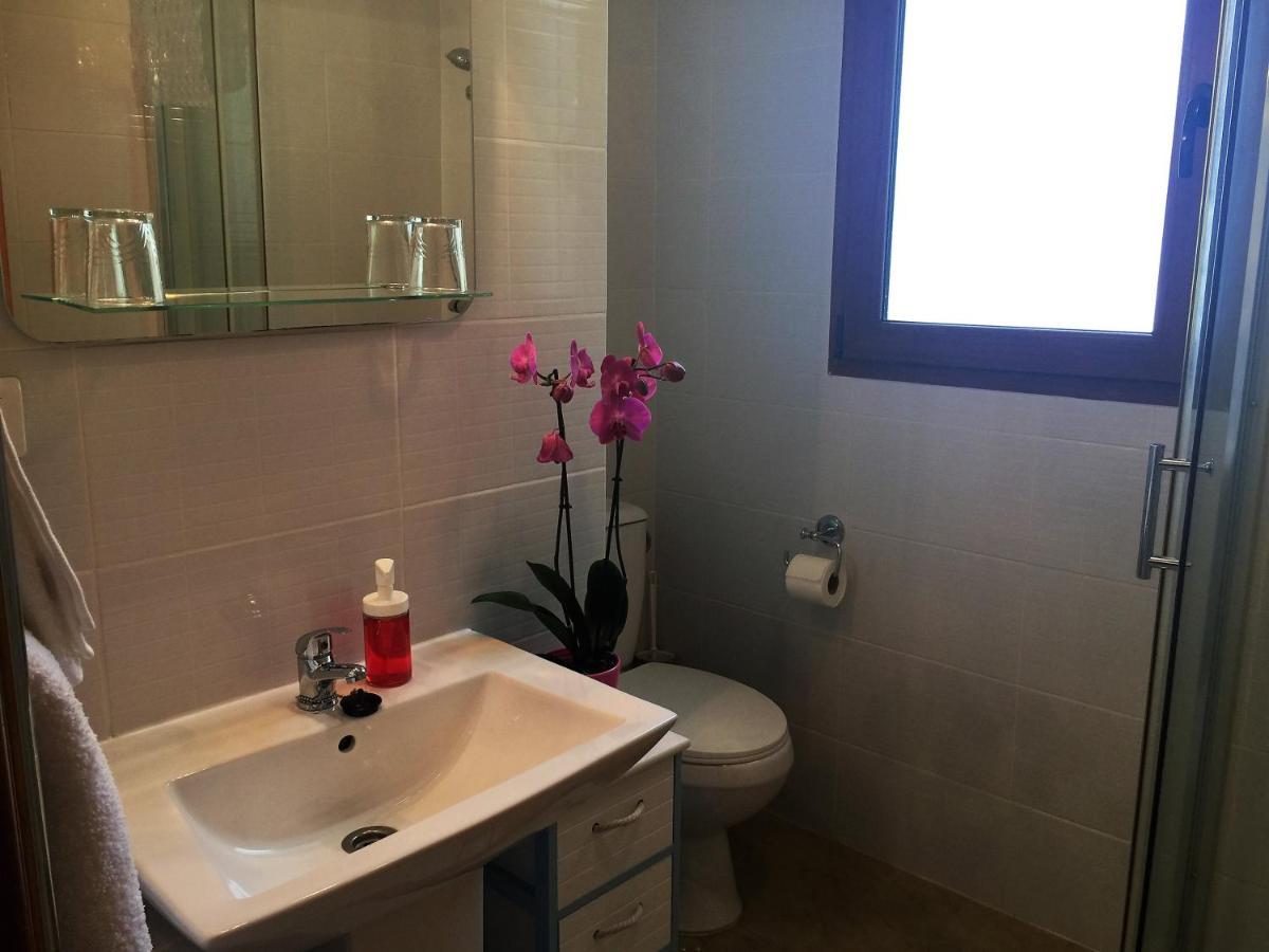 Casa Las Torres B&B Iznate Екстериор снимка