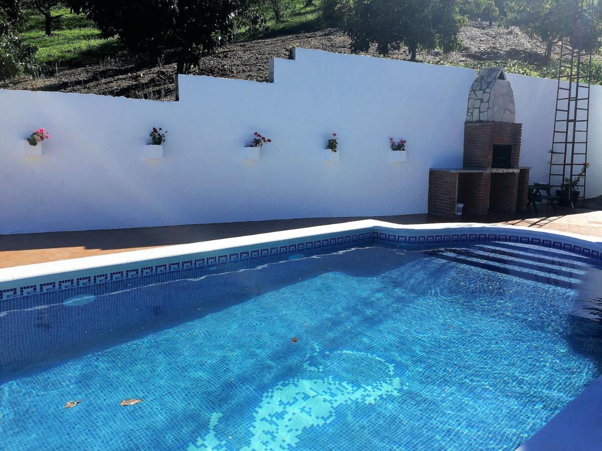 Casa Las Torres B&B Iznate Екстериор снимка