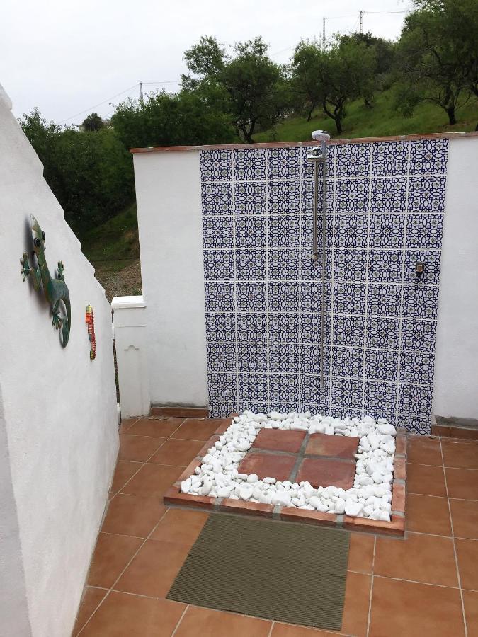 Casa Las Torres B&B Iznate Екстериор снимка